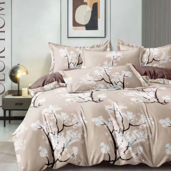 lenjerie de pat bej cu crengi inflorite