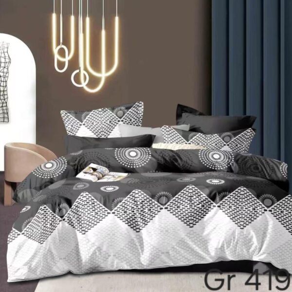 lenjerie de pat gri cu ornamente albe