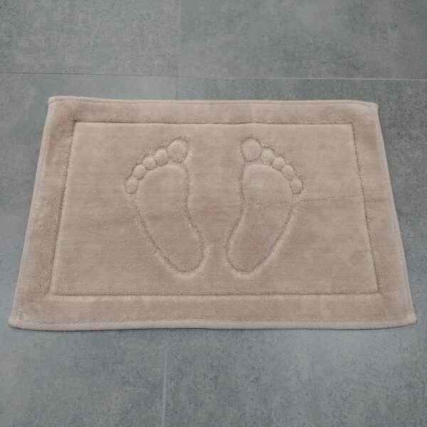 Covoras de baie picioare pufos bej