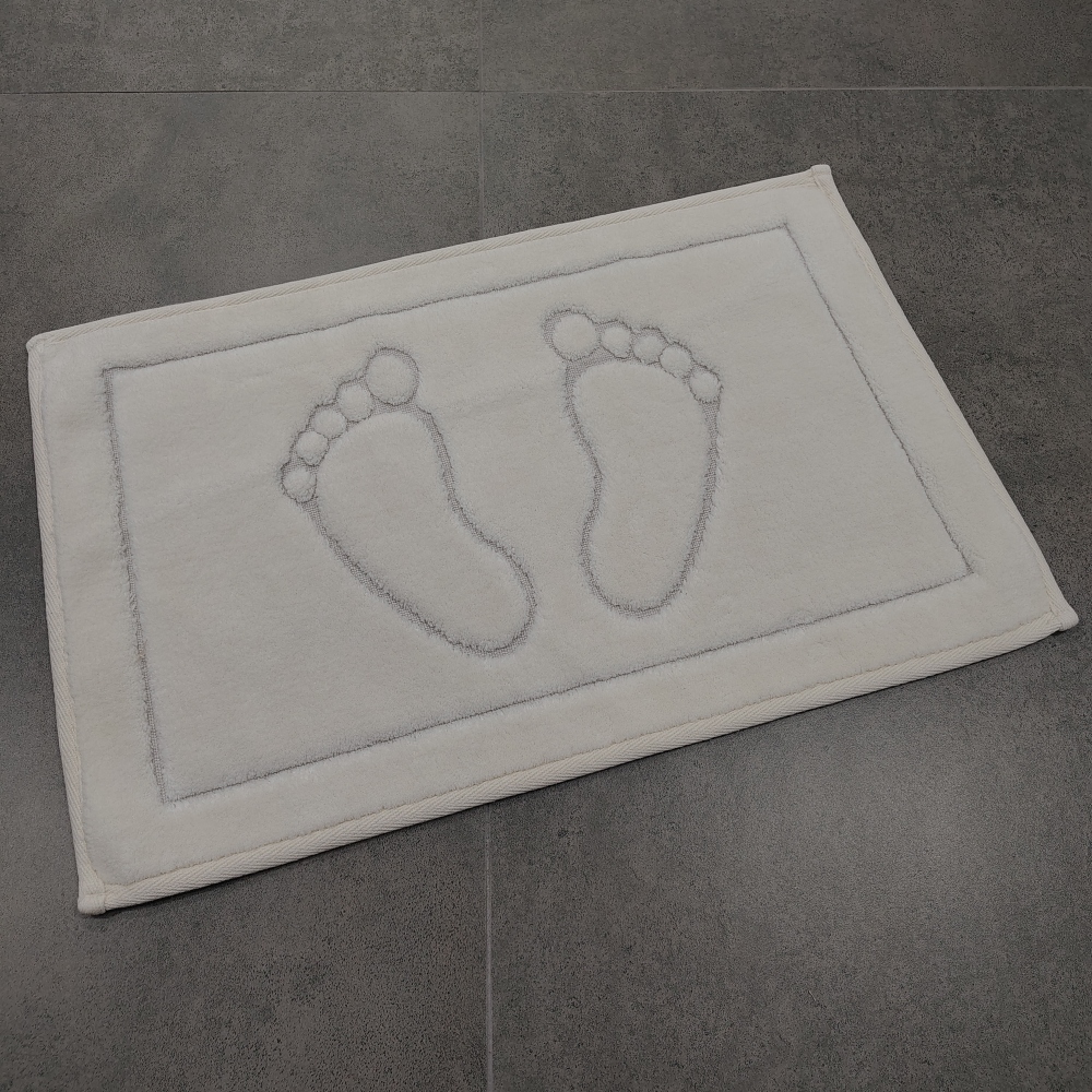 Covoras de baie pufos ivory Covoras de baie pufos ivory