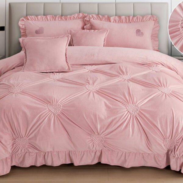 Lenjerie de pat cu pliuri si inimioare East Comfort Roz