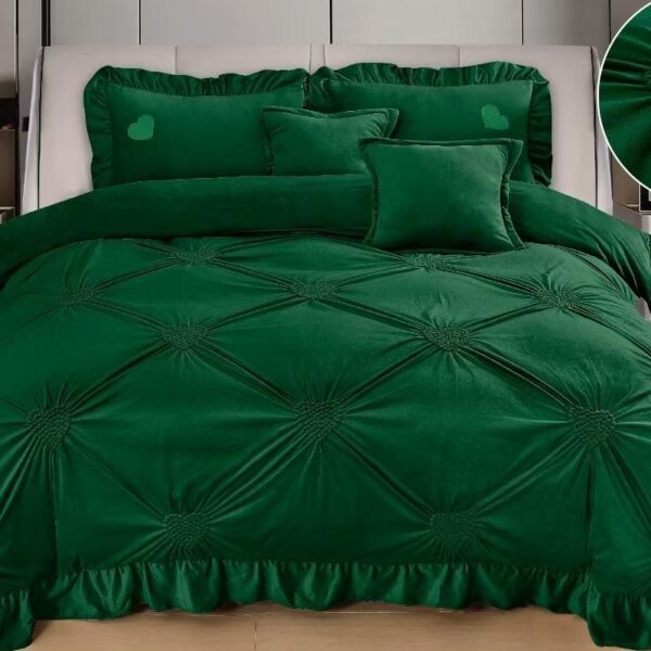 Lenjerie de pat cu pliuri si inimioare East Comfort Verde Inchis
