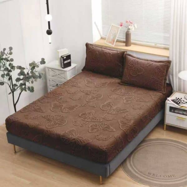 husa de pat cocolino model cu fluturasi maro