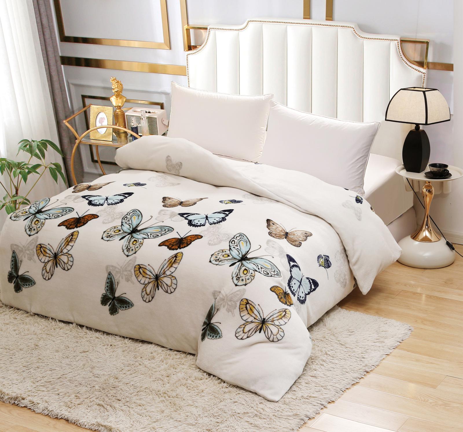 patura cocolino alba cu fluturi colorati patura cocolino alba cu fluturi colorati