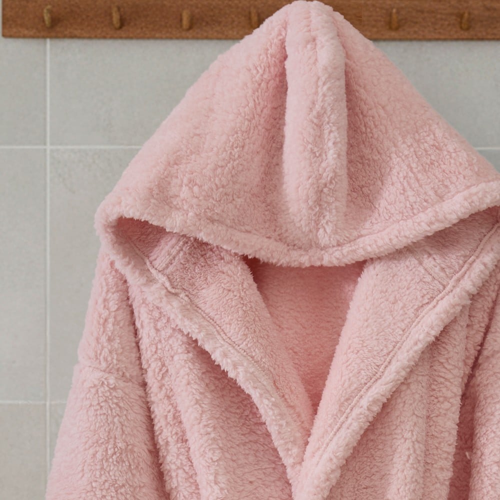 halat de baie wellsoft pufos cu gluga roz pudra gluga halat de baie wellsoft pufos cu gluga roz pudra gluga