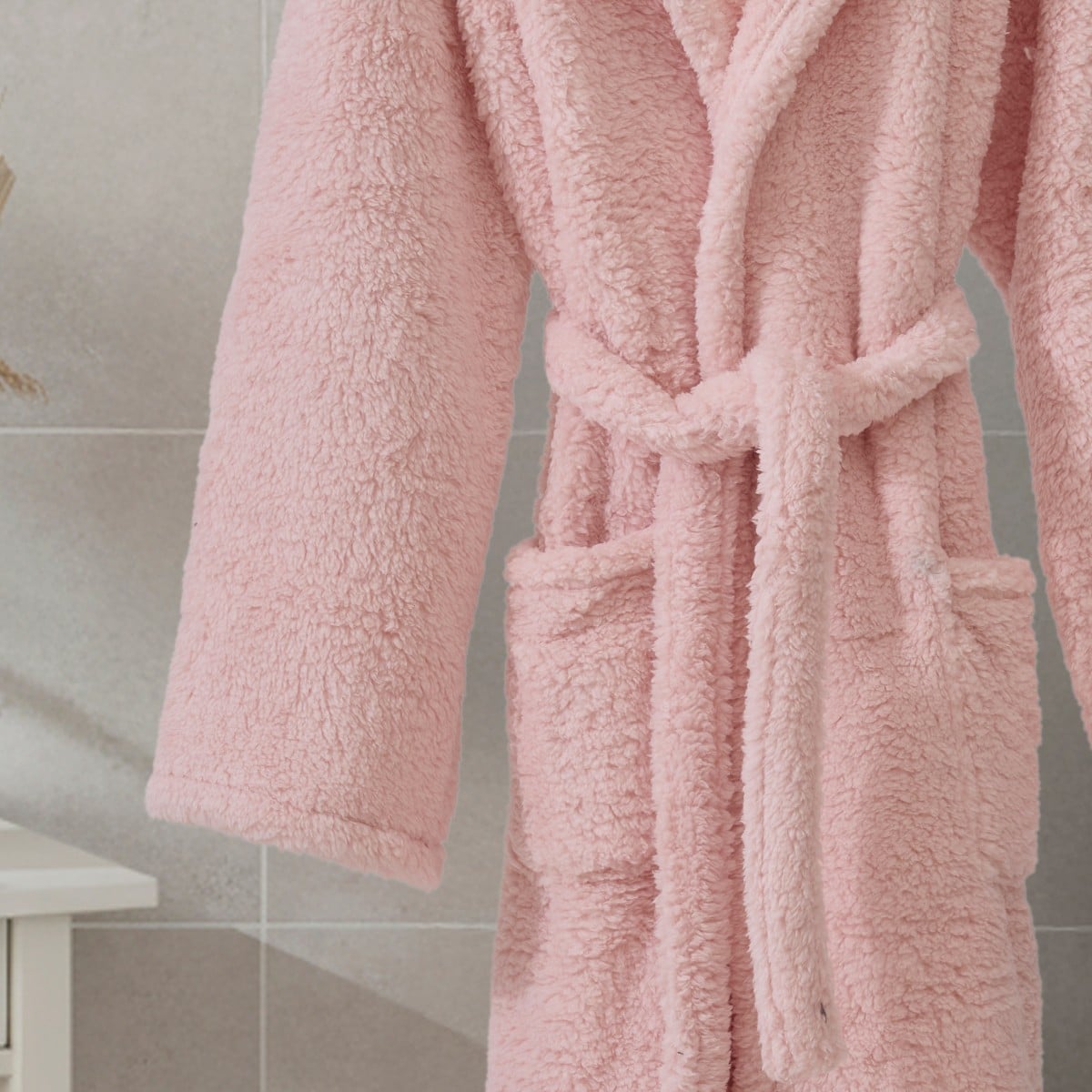 halat de baie wellsoft pufos cu gluga roz pudra snur halat de baie wellsoft pufos cu gluga roz pudra snur